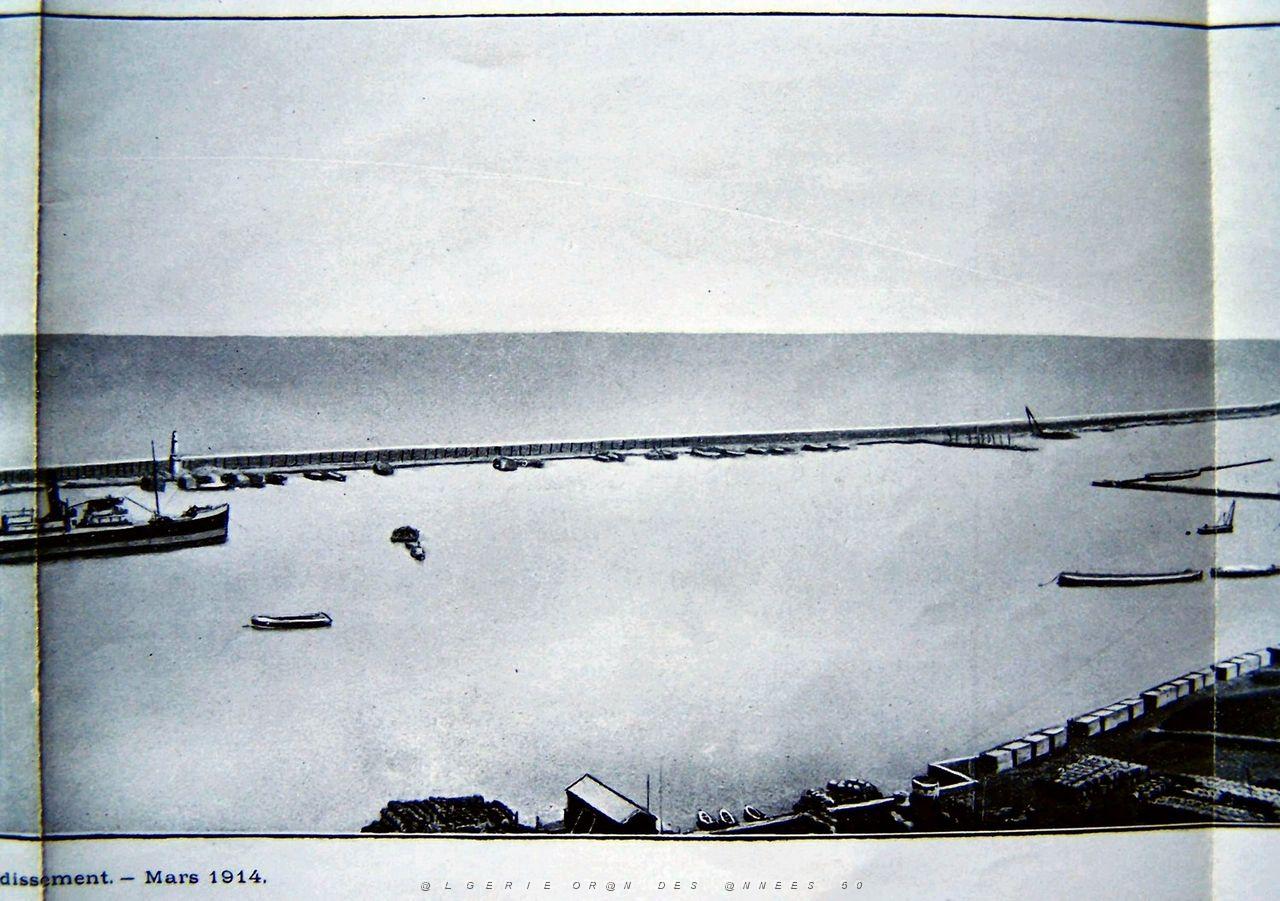 Oran- 151- travail sur les quais.JPG